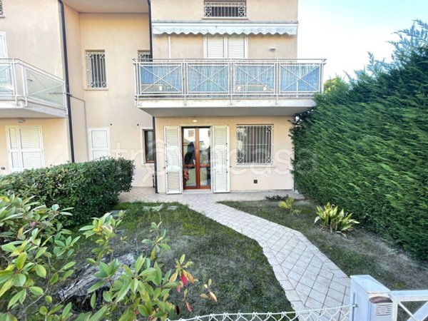 appartamento in vendita a Ravenna in zona Marina Romea