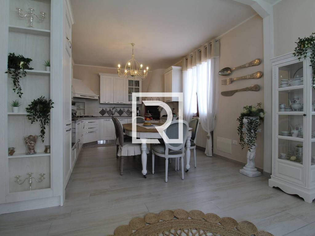 casa indipendente in vendita a Ravenna in zona Lido Adriano