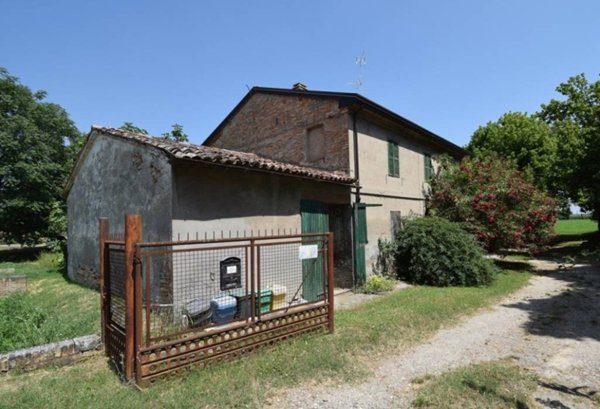 casa indipendente in vendita a Ravenna in zona Longana