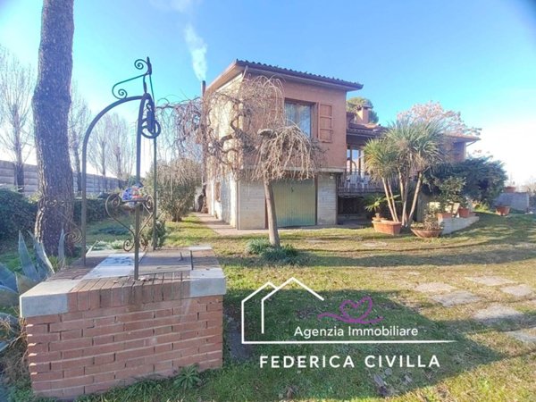 casa indipendente in vendita a Ravenna in zona Punta Marina Terme