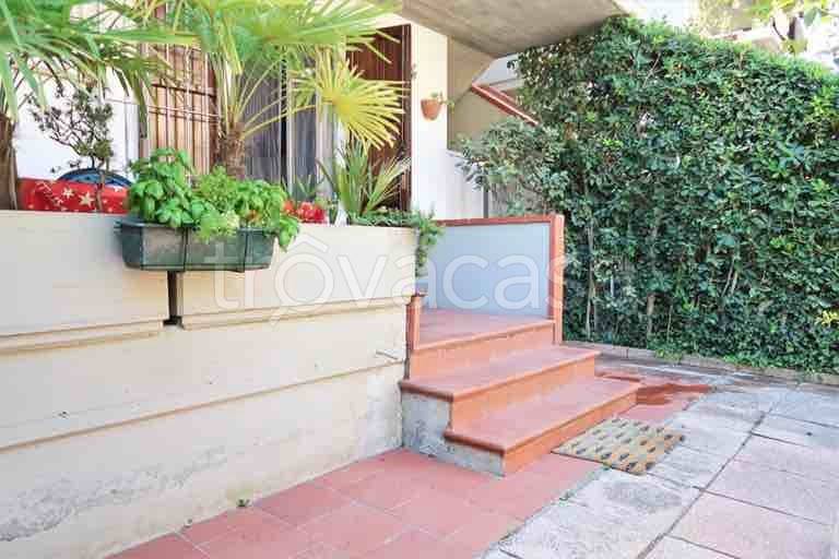 casa indipendente in vendita a Ravenna in zona Lido di Classe