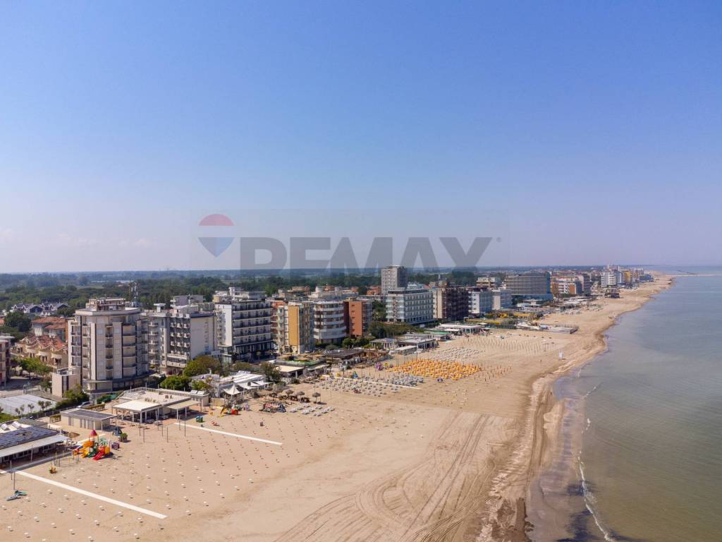 negozio in vendita a Ravenna in zona Lido di Savio