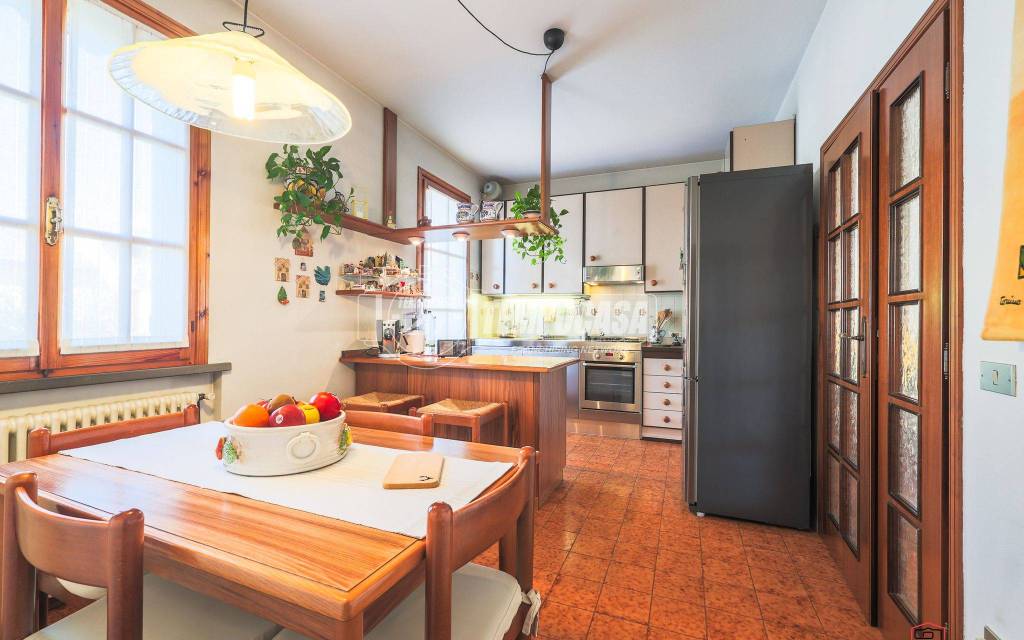 casa indipendente in vendita a Ravenna in zona Centro Storico