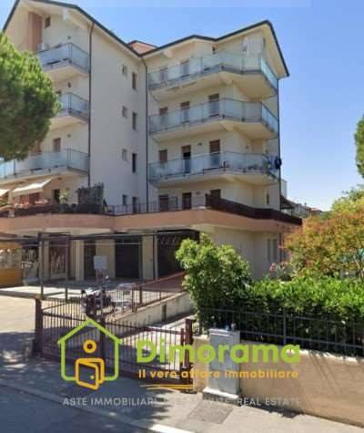 appartamento in vendita a Ravenna in zona Lido Adriano