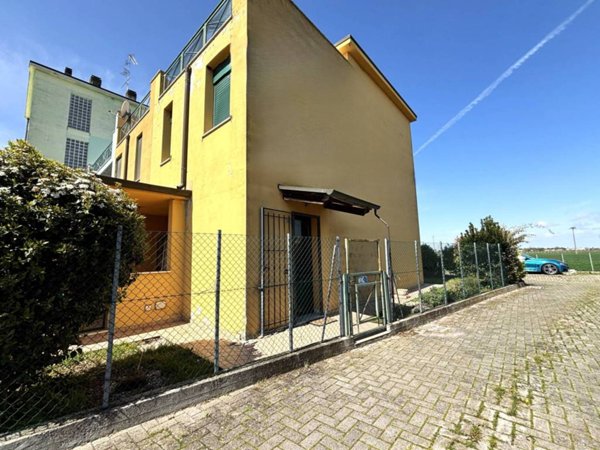 appartamento in vendita a Ravenna in zona Gambellara