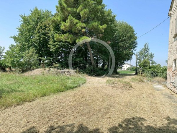 casa indipendente in vendita a Ravenna in zona Savarna / Conventello