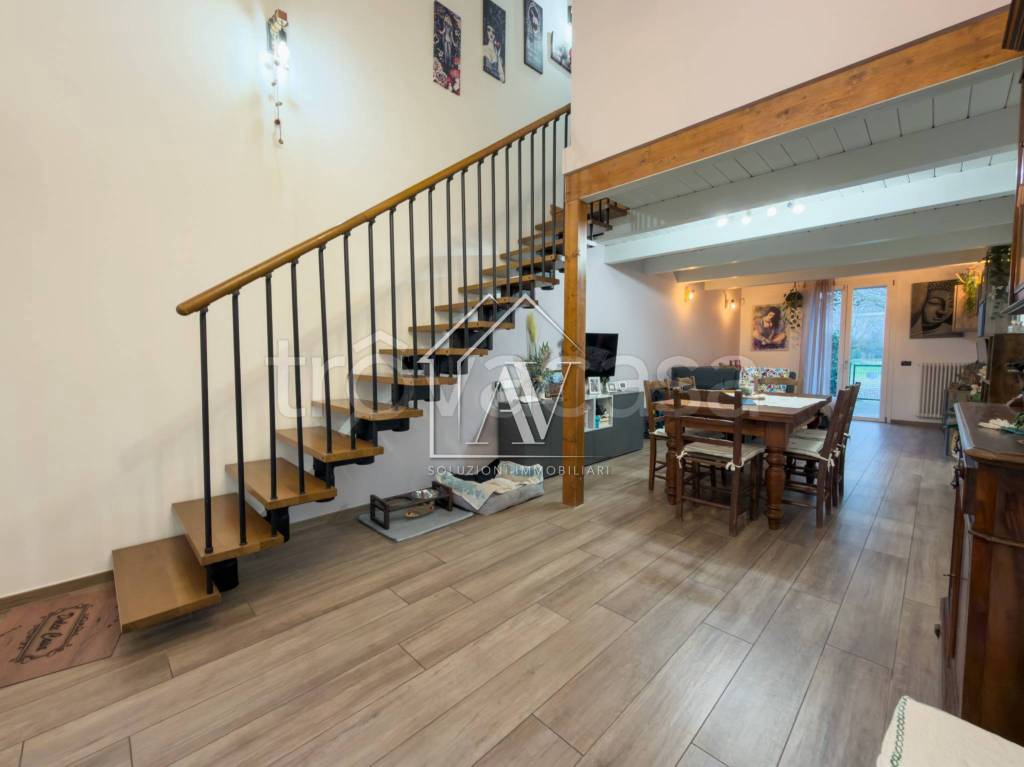 casa indipendente in vendita a Ravenna in zona Sant'Alberto