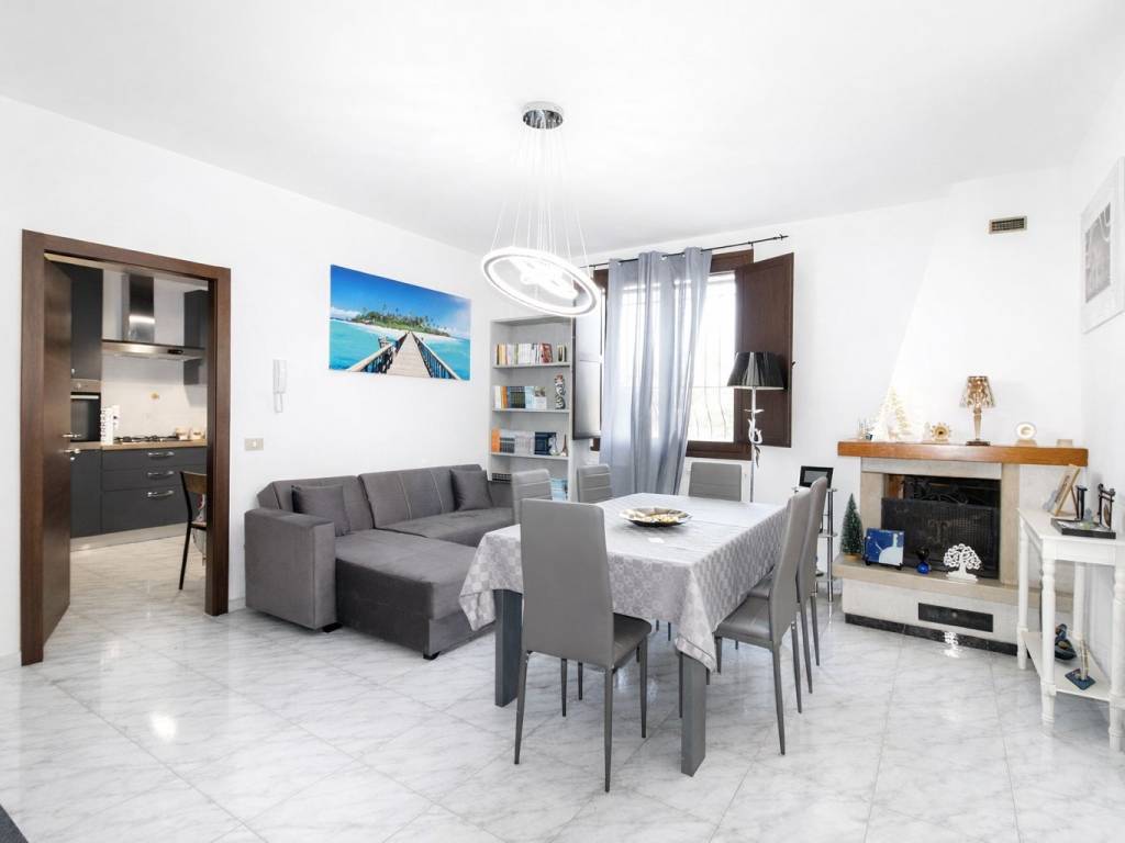 casa indipendente in vendita a Ravenna in zona San Pietro in Campiano