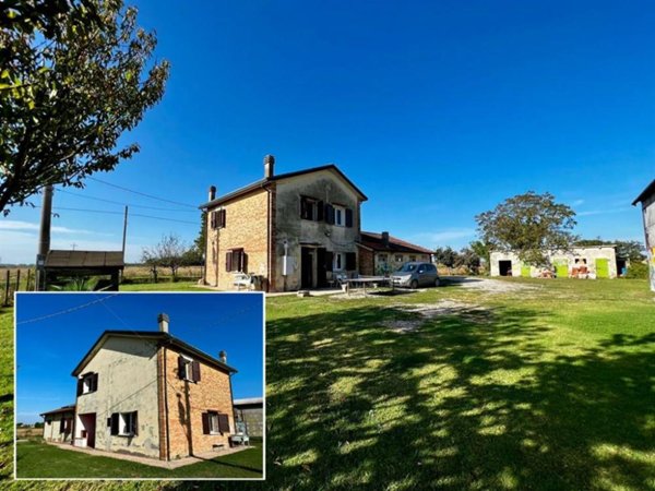 casa indipendente in vendita a Ravenna in zona Mezzano