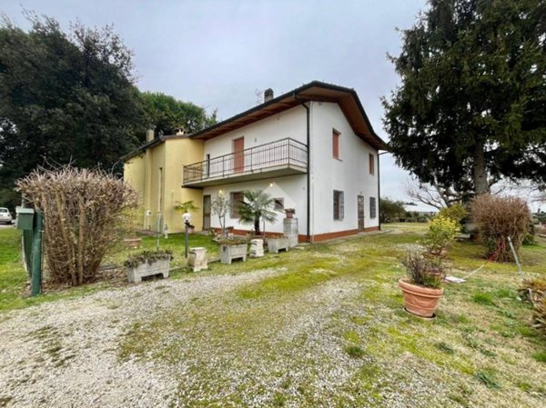 casa indipendente in vendita a Ravenna in zona Fosso Ghiaia