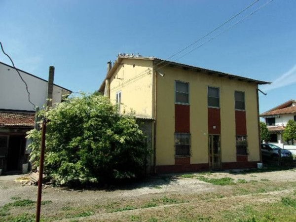 casa indipendente in vendita a Ravenna in zona Centro Storico