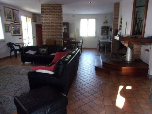 casa indipendente in vendita a Ravenna in zona Centro Storico