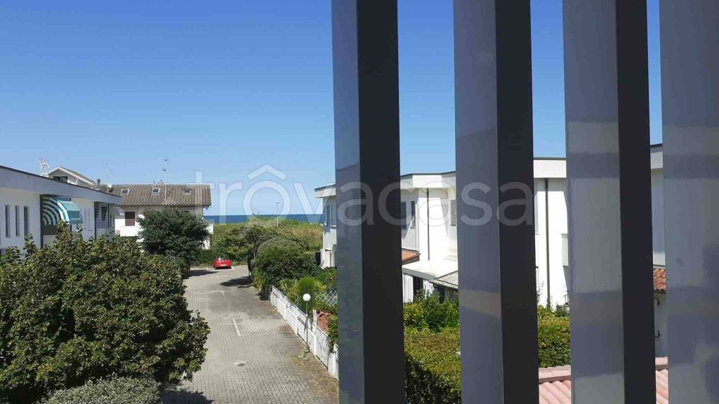 casa indipendente in vendita a Ravenna in zona Lido di Classe