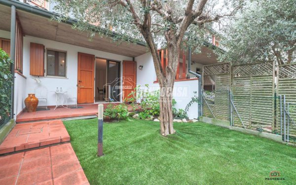 casa indipendente in vendita a Ravenna in zona Centro Storico