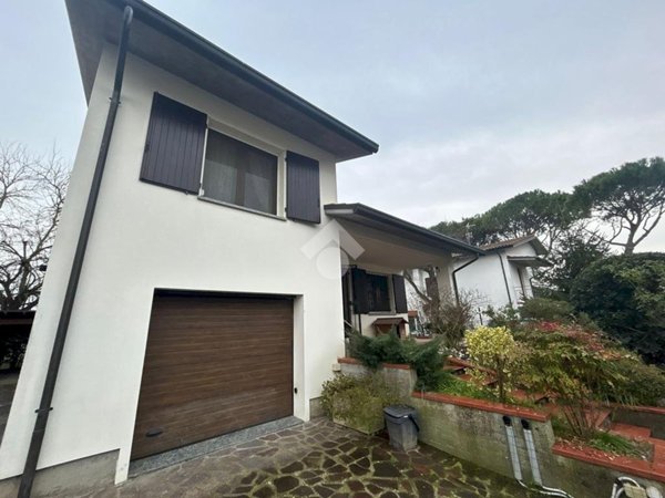 casa indipendente in vendita a Ravenna in zona Santo Stefano