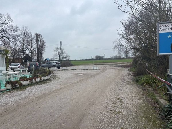 negozio in vendita a Ravenna
