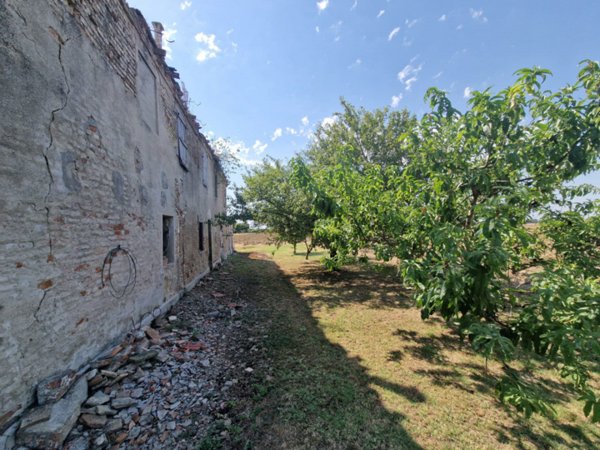 casa indipendente in vendita a Ravenna in zona San Zaccaria