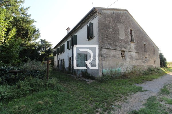 casa indipendente in vendita a Ravenna in zona Santerno