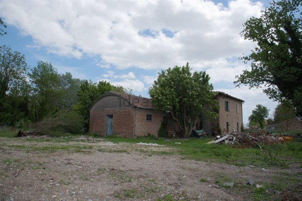 casa indipendente in vendita a Ravenna in zona Camerlona