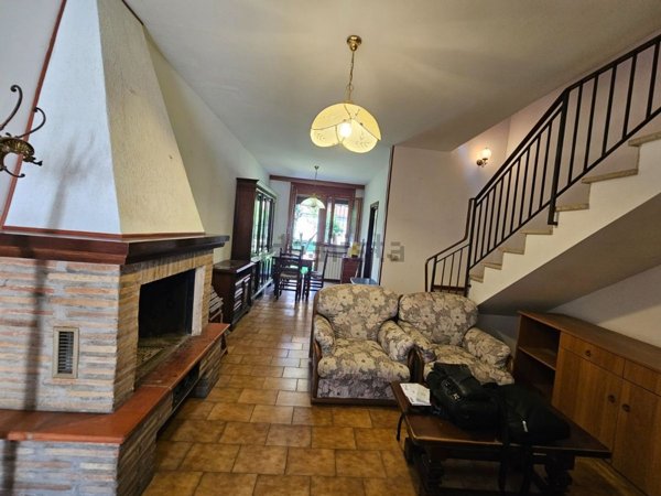 casa indipendente in vendita a Ravenna in zona Ponte Nuovo