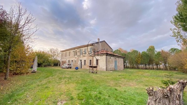 casa indipendente in vendita a Ravenna in zona Santo Stefano