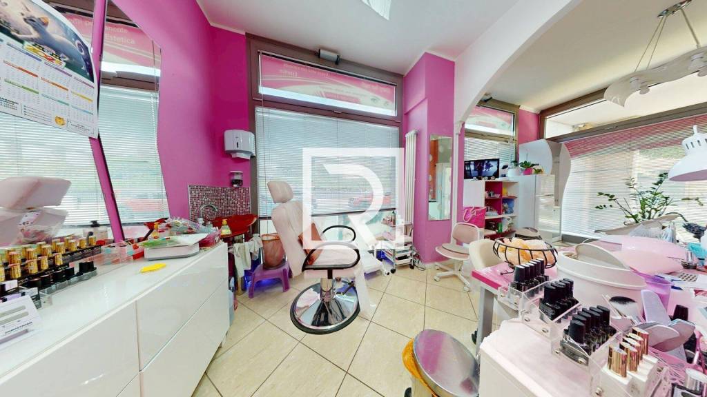 negozio in vendita a Ravenna