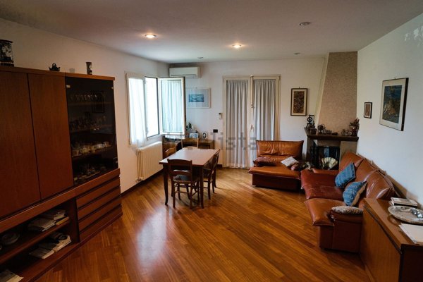 casa indipendente in vendita a Ravenna in zona Piangipane