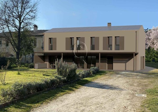 casa indipendente in vendita a Ravenna