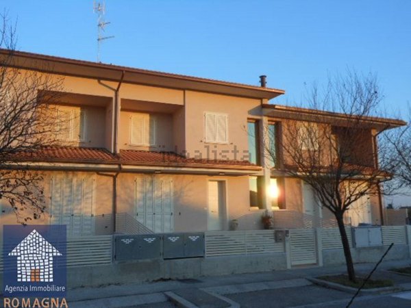 casa indipendente in vendita a Ravenna in zona Ponte Nuovo