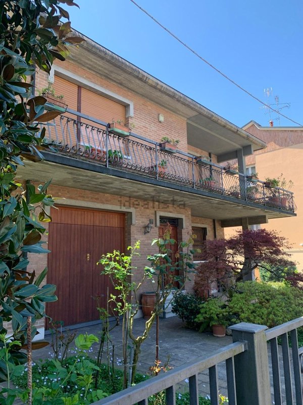 casa indipendente in vendita a Ravenna