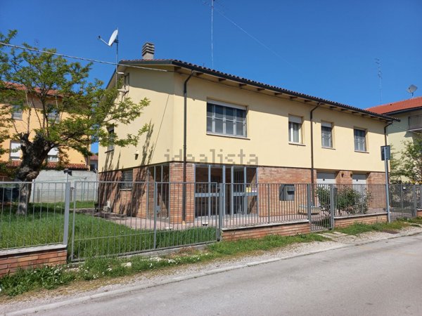 casa indipendente in vendita a Ravenna