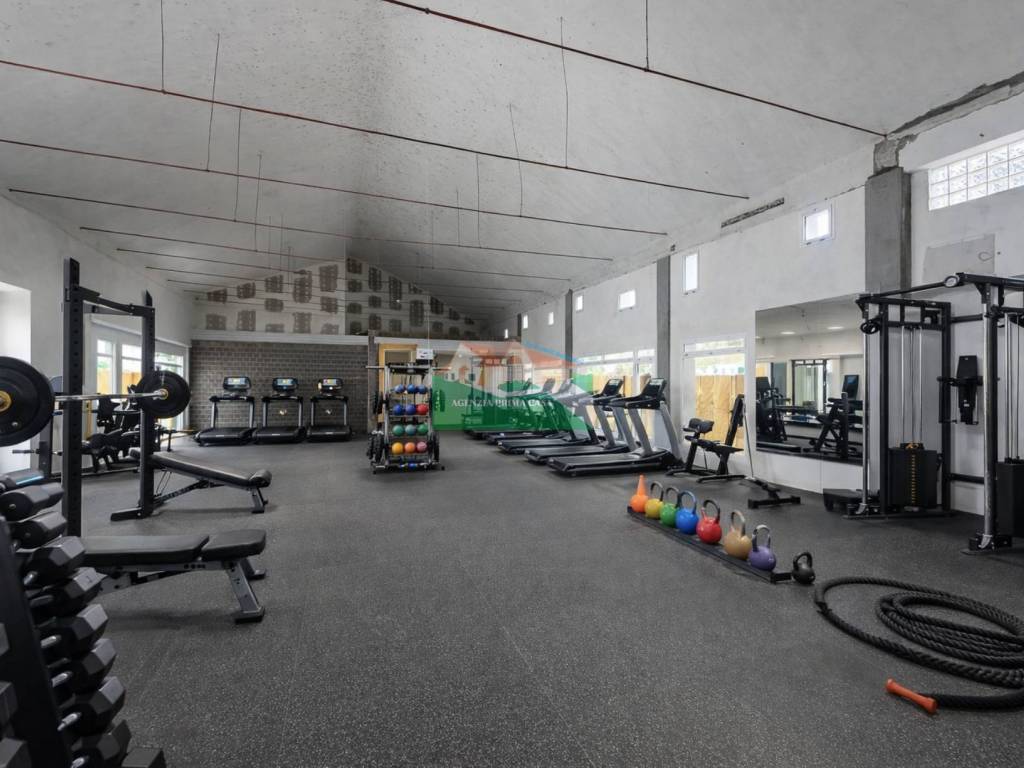 capannone in vendita a Ravenna in zona Classe