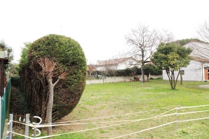 terreno edificabile in vendita a Ravenna in zona Santerno