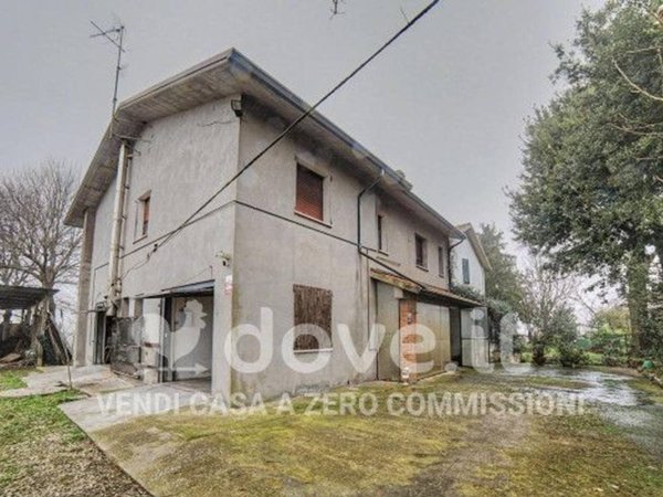 casa indipendente in vendita a Ravenna in zona Sant'Alberto