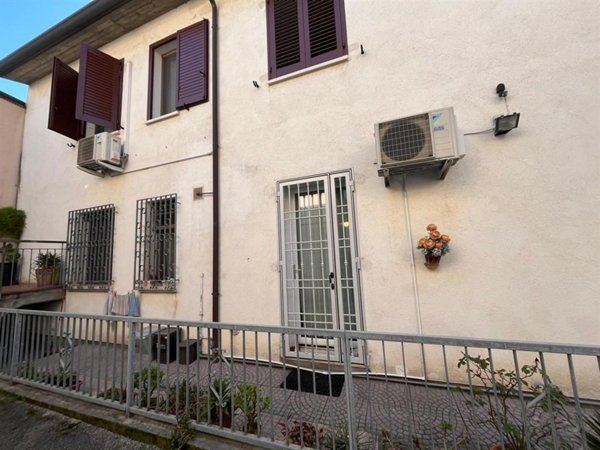 casa indipendente in vendita a Ravenna