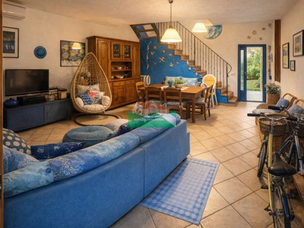 casa indipendente in vendita a Ravenna in zona Classe