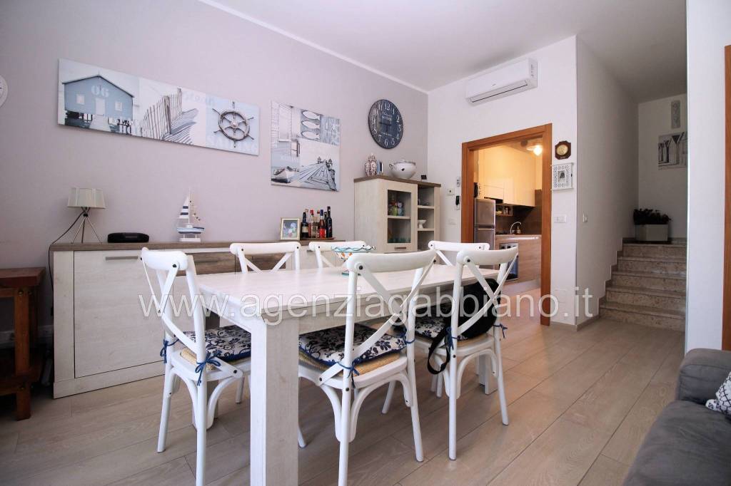 casa indipendente in vendita a Ravenna in zona Lido Adriano