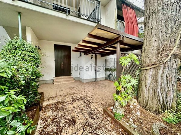 casa indipendente in vendita a Ravenna in zona Punta Marina Terme