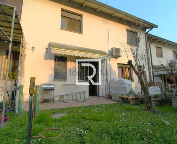 casa indipendente in vendita a Ravenna in zona Ponte Nuovo