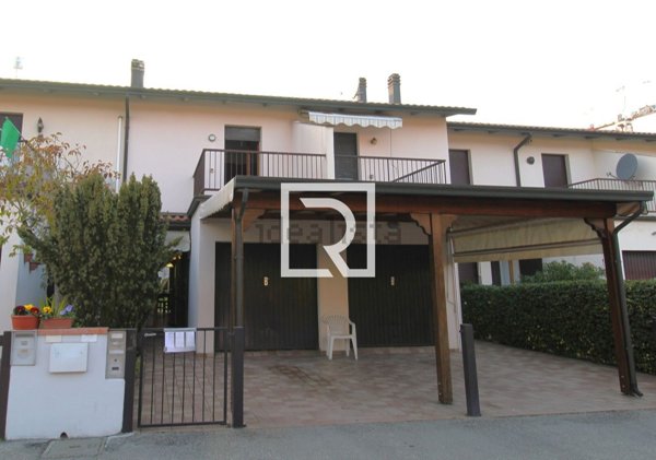 casa indipendente in vendita a Ravenna in zona Ponte Nuovo