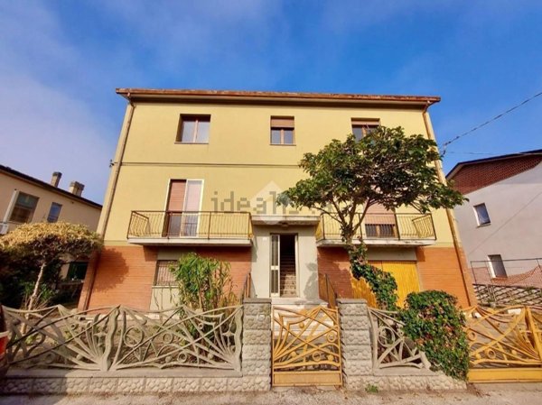 casa indipendente in vendita a Ravenna in zona Mezzano