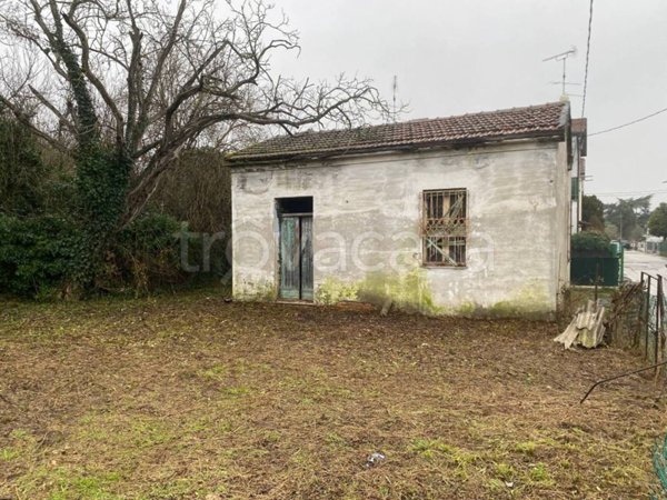 casa indipendente in vendita a Ravenna in zona Santerno