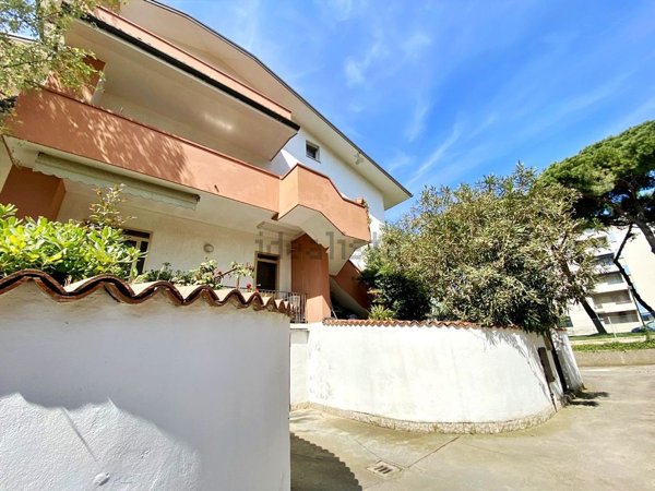 appartamento in vendita a Ravenna in zona Lido Adriano