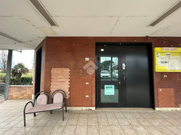 negozio in vendita a Ravenna in zona Fosso Ghiaia