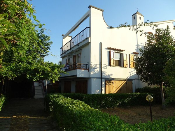 appartamento in vendita a Ravenna in zona Lido Adriano