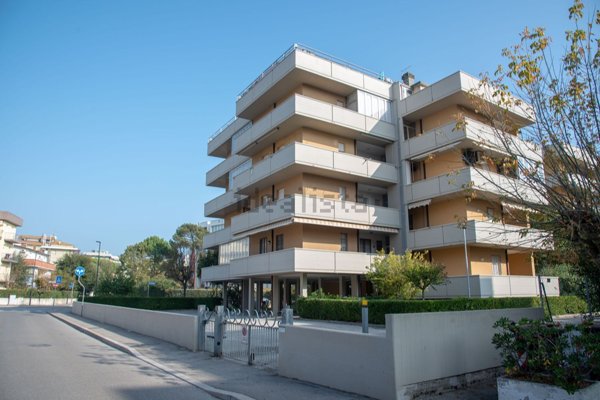 appartamento in vendita a Ravenna in zona Lido Adriano