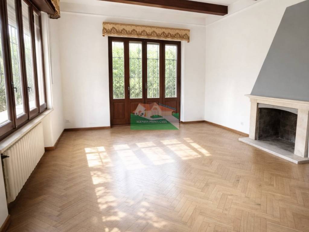 casa indipendente in vendita a Ravenna in zona Classe