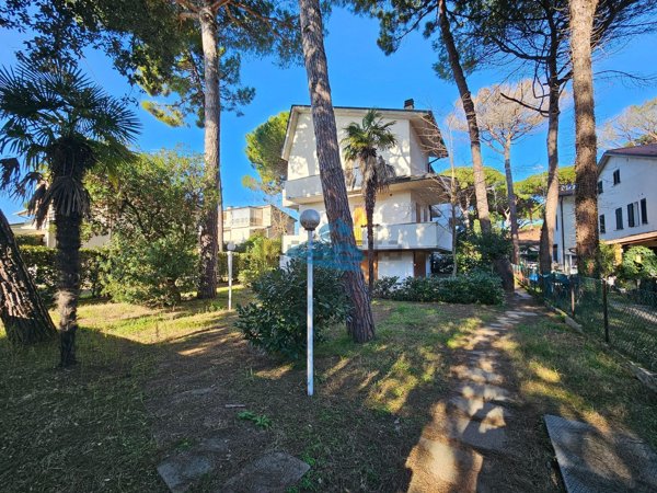 casa indipendente in vendita a Ravenna in zona Marina Romea