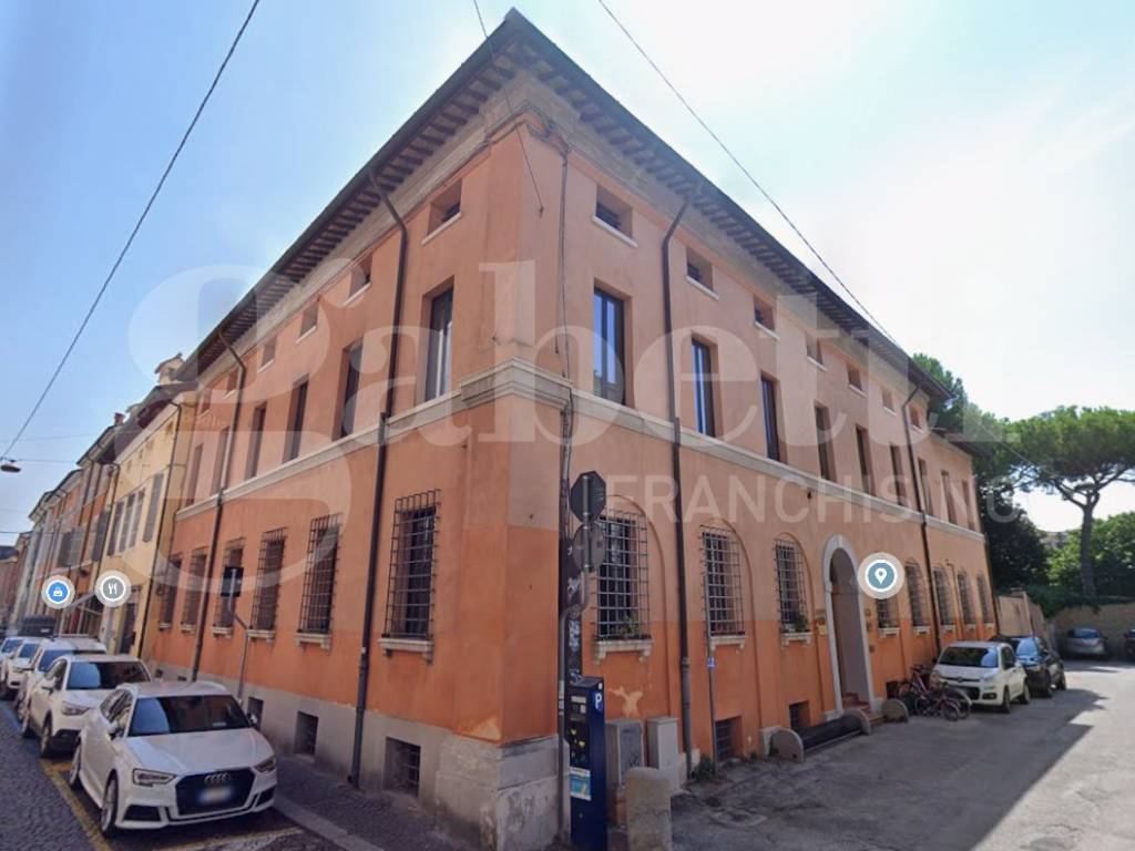 intera palazzina in vendita a Ravenna in zona Centro Storico
