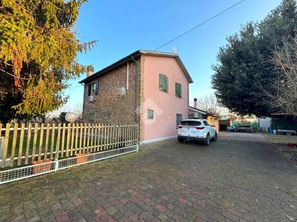 casa indipendente in vendita a Ravenna in zona San Romualdo